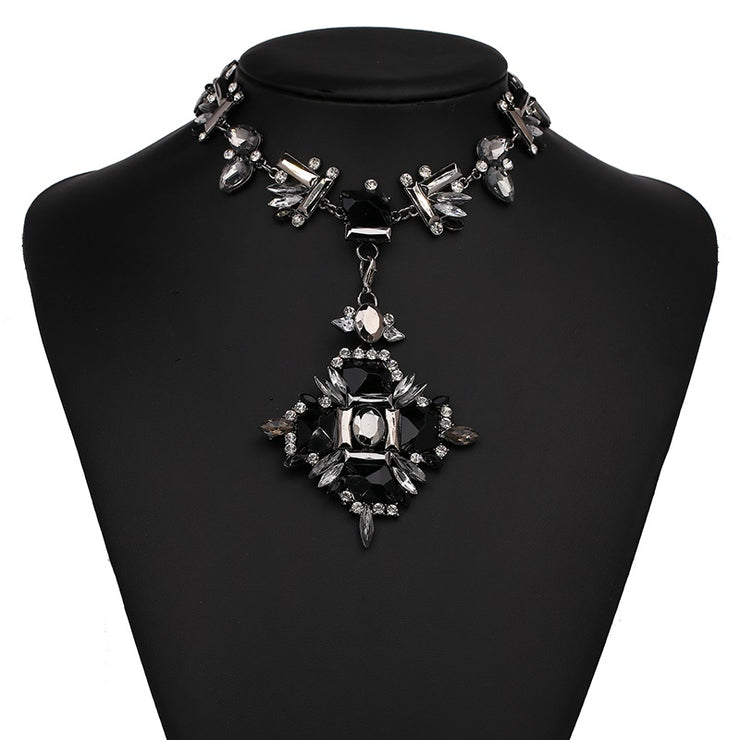 Black Crystal Choker Pendant Necklace - Ultra-Glam Edition